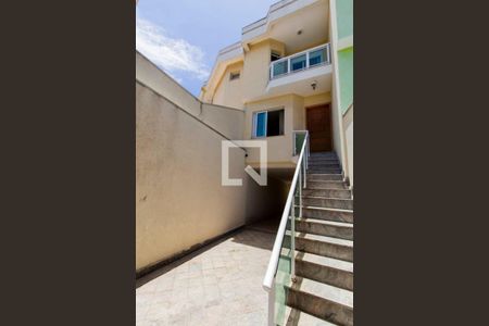 Casa à venda com 90m², 2 quartos e 3 vagas Casa à venda com 90m², 2 quartos e 3 vagasFachada - Entrada