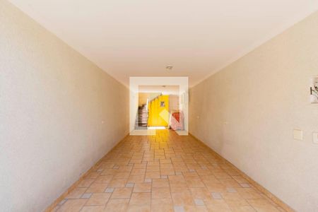 Casa à venda com 90m², 2 quartos e 3 vagas Casa à venda com 90m², 2 quartos e 3 vagasGaragem