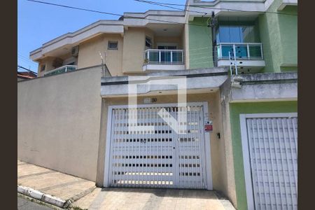 Casa à venda com 90m², 2 quartos e 3 vagas Casa à venda com 90m², 2 quartos e 3 vagasFachada