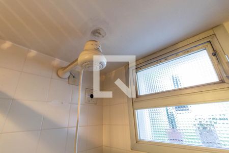 Casa à venda com 285m², 4 quartos e 5 vagas Casa à venda com 285m², 4 quartos e 5 vagasBanheiro de Serviço