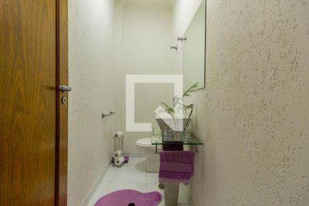 Casa à venda com 285m², 4 quartos e 5 vagas Casa à venda com 285m², 4 quartos e 5 vagasLavabo