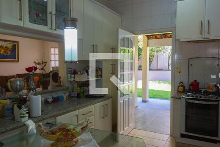 Casa à venda com 307m², 3 quartos e 4 vagasCozinha