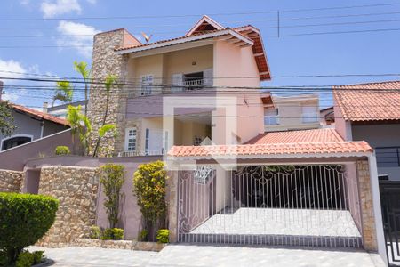 Casa à venda com 307m², 3 quartos e 4 vagasFachada