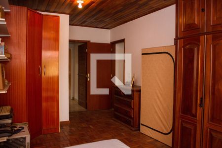 Casa à venda com 490m², 4 quartos e 2 vagasSuíte 01 - 2º Andar