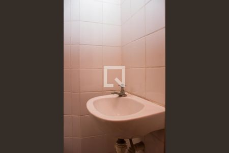 Casa à venda com 490m², 4 quartos e 2 vagasBanheiro da Suíte 04 - 4º Andar