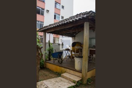 Casa à venda com 490m², 4 quartos e 2 vagasQuintal - Fundos