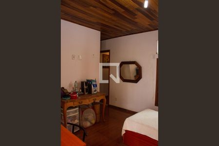 Casa à venda com 490m², 4 quartos e 2 vagasSuíte 03 - 3º Andar