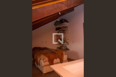 Casa à venda com 490m², 4 quartos e 2 vagasSuíte 04 - 4º Andar