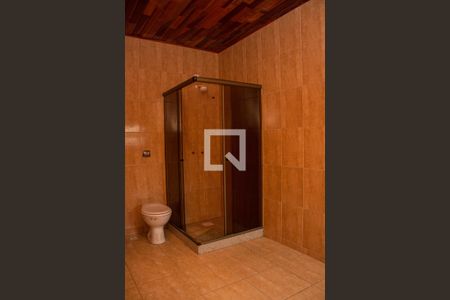 Casa à venda com 490m², 4 quartos e 2 vagasBanheiro da Suíte 01 - 2º Andar