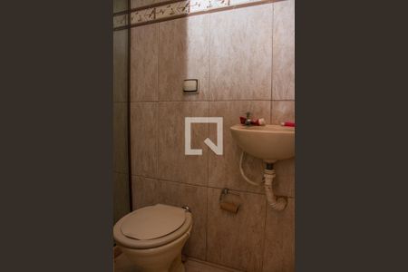 Casa à venda com 490m², 4 quartos e 2 vagasBanheiro de Serviço