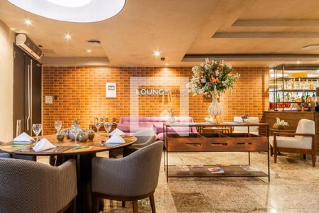 Apartamento à venda com 44m², 1 quarto e 1 vaga Apartamento à venda com 44m², 1 quarto e 1 vagaÁrea comum - Salão de festas