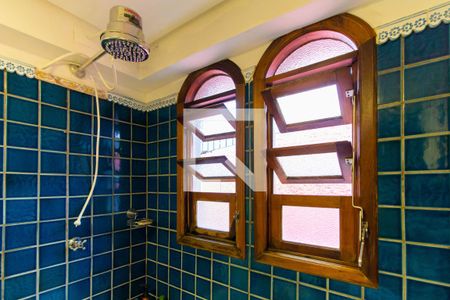 Casa à venda com 320m², 3 quartos e 1 vaga Casa à venda com 320m², 3 quartos e 1 vagaBanheiro da Suíte