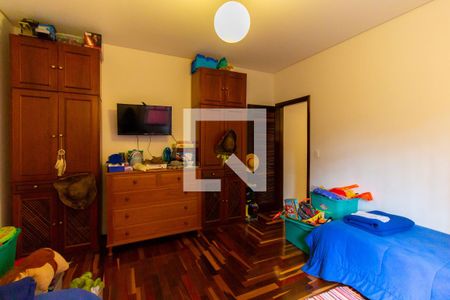Casa à venda com 320m², 3 quartos e 1 vaga Casa à venda com 320m², 3 quartos e 1 vagaQuarto