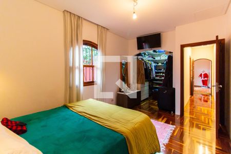 Casa à venda com 320m², 3 quartos e 1 vaga Casa à venda com 320m², 3 quartos e 1 vagaSuíte