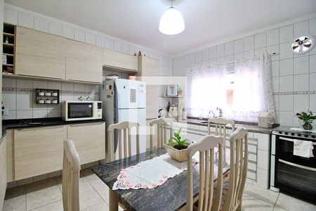 Casa à venda com 510m², 4 quartos e 5 vagasCozinha