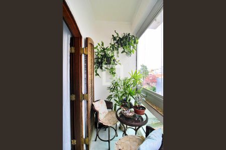 Casa à venda com 510m², 4 quartos e 5 vagasVaranda da Suíte 2