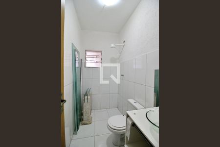 Casa à venda com 510m², 4 quartos e 5 vagasBanheiro da Garagem