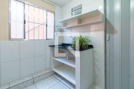 Cozinha de kitnet/studio para alugar com 1 quarto, 18m² em Jardim Itapemirim, São Paulo