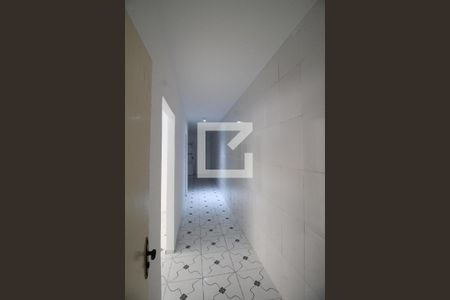 Corredor de casa para alugar com 1 quarto, 100m² em Parque Císper, São Paulo