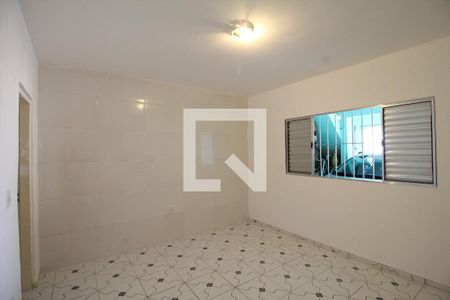 Quarto de casa para alugar com 1 quarto, 100m² em Parque Císper, São Paulo