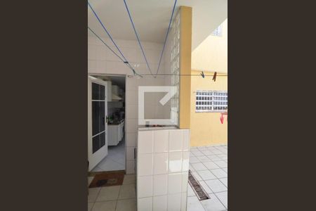 Casa à venda com 190m², 3 quartos e 2 vagasLavanderia