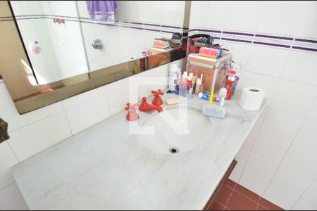 Casa à venda com 190m², 3 quartos e 2 vagasBanheiro Social