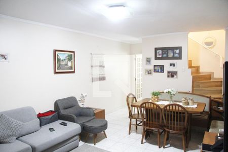 Sala de casa para alugar com 4 quartos, 170m² em Jardim Santa Mena, Guarulhos