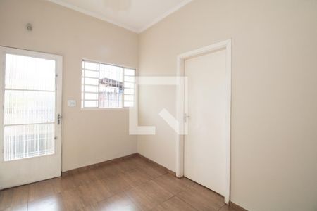 Casa à venda com 127m², 4 quartos e 1 vaga Casa à venda com 127m², 4 quartos e 1 vagaSala - Casa 02
