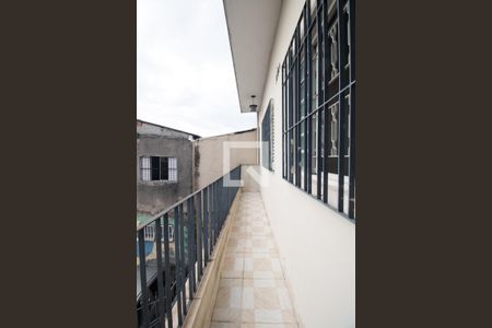 Casa à venda com 127m², 4 quartos e 1 vaga Casa à venda com 127m², 4 quartos e 1 vagaVaranda - Casa 02