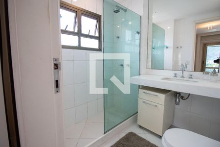 Apartamento à venda com 166m², 3 quartos e sem vaga Apartamento à venda com 166m², 3 quartos e sem vagaBanheiro da Suíte 2