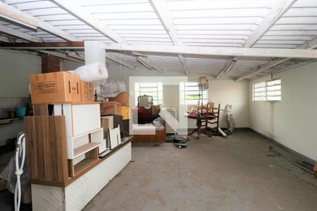 Casa à venda com 300m², 5 quartos e 3 vagasSalão 2