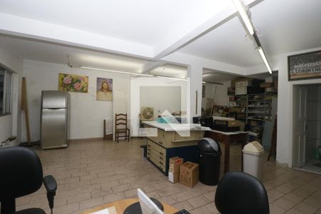 Casa à venda com 300m², 5 quartos e 3 vagasSalão 1