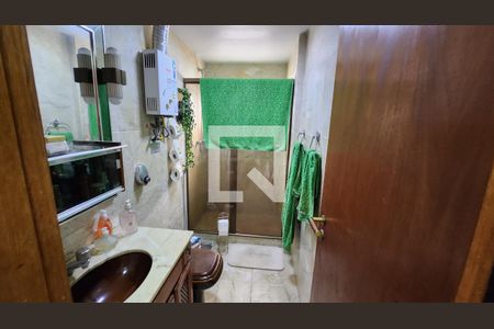 Apartamento à venda com 77m², 2 quartos e 1 vagaBanheiro