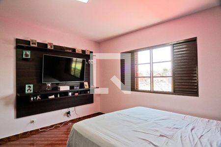 Suíte de casa à venda com 4 quartos, 175m² em Jardim Miriam, São Paulo