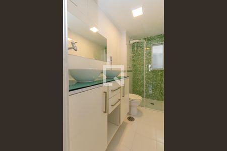 Apartamento para alugar com 67m², 2 quartos e 1 vaga Apartamento para alugar com 67m², 2 quartos e 1 vagaBanheiro