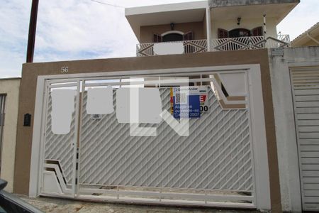 Casa à venda com 217m², 3 quartos e 6 vagasFachada