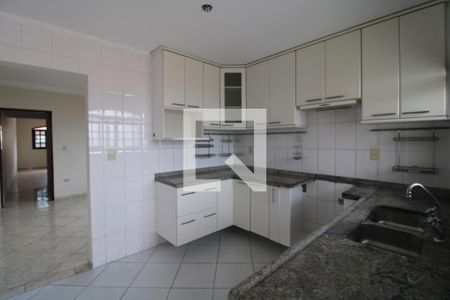 Casa à venda com 217m², 3 quartos e 6 vagasCozinha