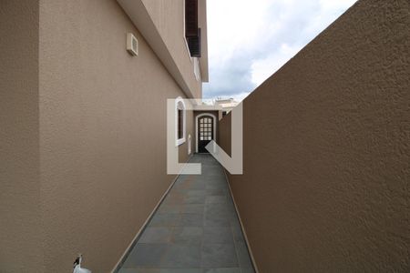 Casa à venda com 217m², 3 quartos e 6 vagasQuintal lateral