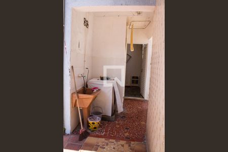 Casa à venda com 296m², 3 quartos e 6 vagasÁrea de Serviço