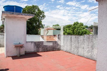 Casa à venda com 296m², 3 quartos e 6 vagasTerraço