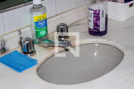 Casa à venda com 296m², 3 quartos e 6 vagasBanheiro 1