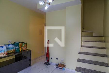 Sala de casa de condomínio à venda com 2 quartos, 64m² em Vila Santa Clara, São Paulo
