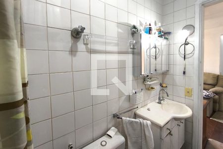 Casa de condomínio à venda com 380m², 3 quartos e 8 vagas Casa de condomínio à venda com 380m², 3 quartos e 8 vagasBanheiro - Casa 2