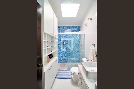 Casa à venda com 185m², 3 quartos e 2 vagasBanheiro