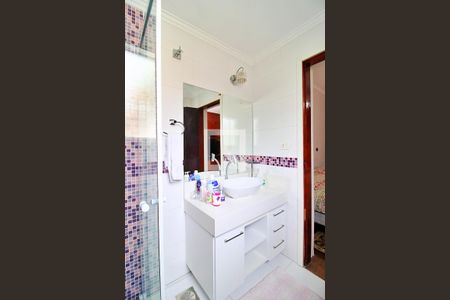 Casa à venda com 185m², 3 quartos e 2 vagasBanheiro da Suíte