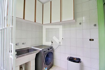 Casa à venda com 185m², 3 quartos e 2 vagasÁrea de Serviço