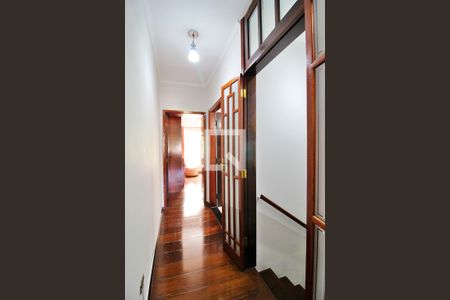 Casa à venda com 185m², 3 quartos e 2 vagasCorredor