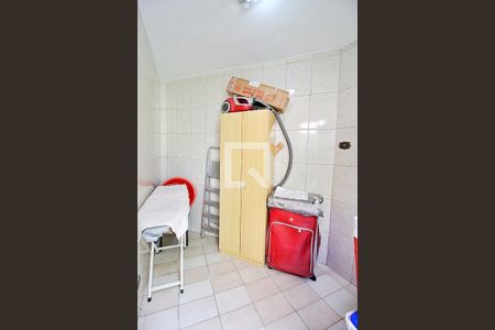 Casa à venda com 185m², 3 quartos e 2 vagasQuarto de Serviço