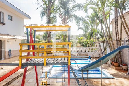 Casa à venda com 700m², 4 quartos e 8 vagasÁrea comum - Playground