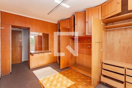 Casa à venda com 700m², 4 quartos e 8 vagasSuíte 1